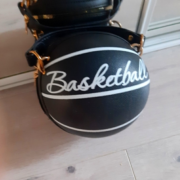 Little purse - Picture 1 of 2